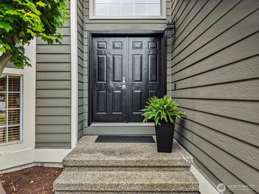 Property photo for 37008 20th Avenue S, Federal Way photo 2