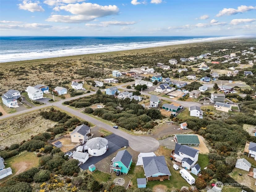Property photo for 982 Sand Dollar Court SW, Ocean Shores photo 26