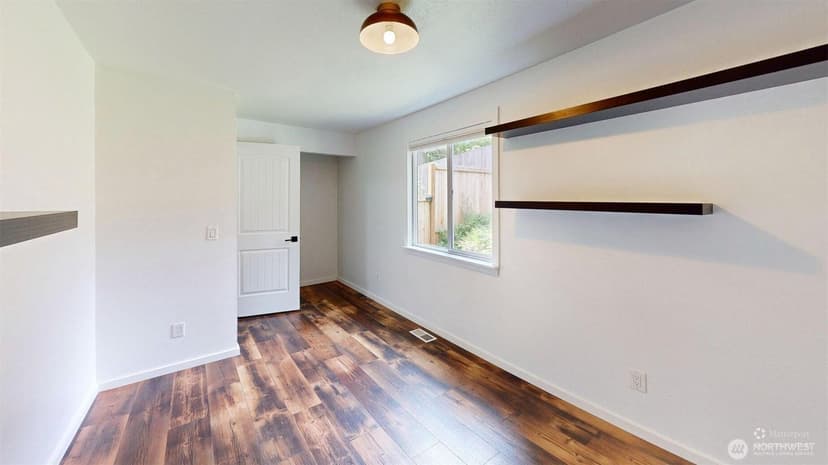 Property photo for 6011 185th Street SW, Lynnwood photo 17