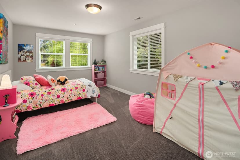 Property photo for 13041 56th Avenue S, Tukwila photo 25