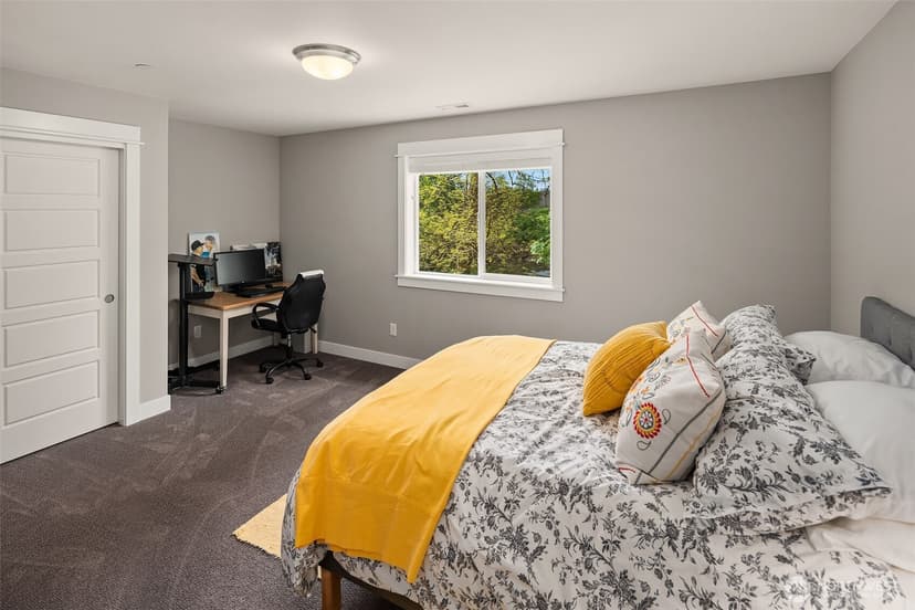 Property photo for 13041 56th Avenue S, Tukwila photo 26