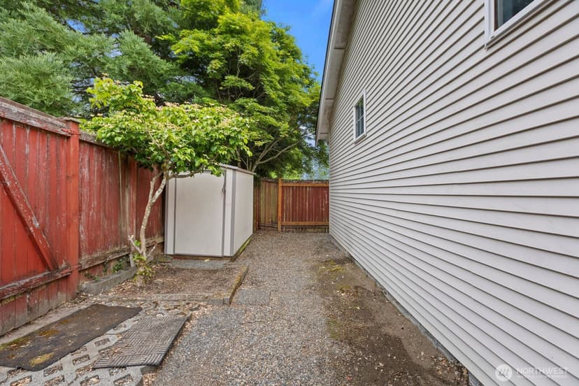 Property photo for 2727 151st Place SW, Lynnwood photo 23
