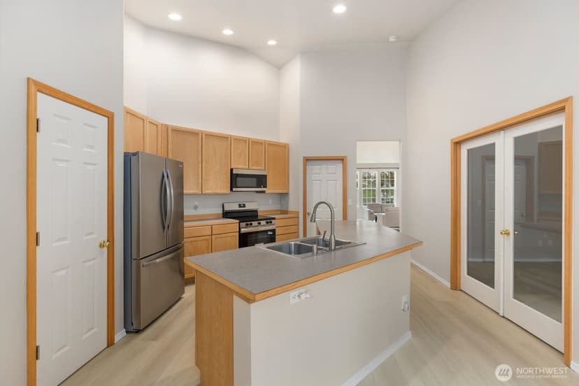 Property photo for 2727 151st Place SW, Lynnwood photo 6