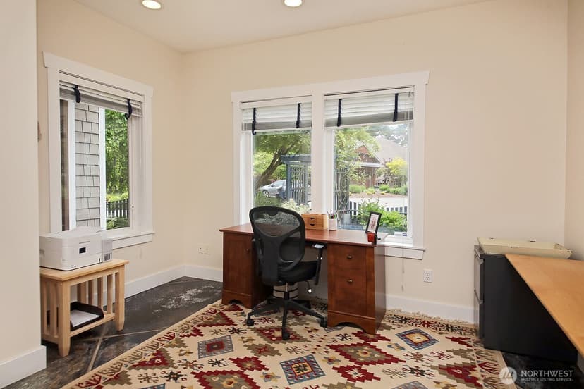 Property photo for 301 Noblecliff Place, Langley photo 14