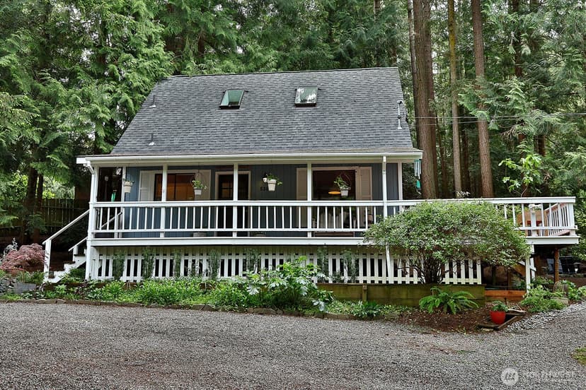 Property photo for 5305 April Drive, Langley