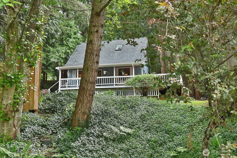 Property photo for 5305 April Drive, Langley photo 2