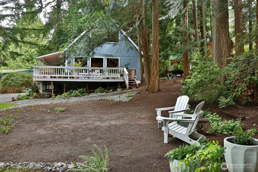Property photo for 5305 April Drive, Langley photo 4
