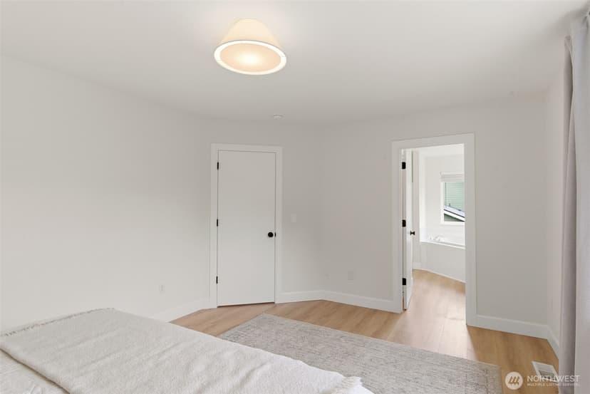Property photo for 5708 60th Street W, University Place photo 24