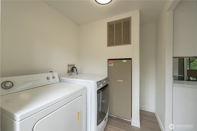 Property photo for 7701 Hardeson Road #52C, Everett photo 27