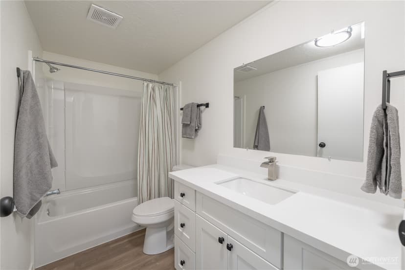Property photo for 7701 Hardeson Road #52C, Everett photo 25