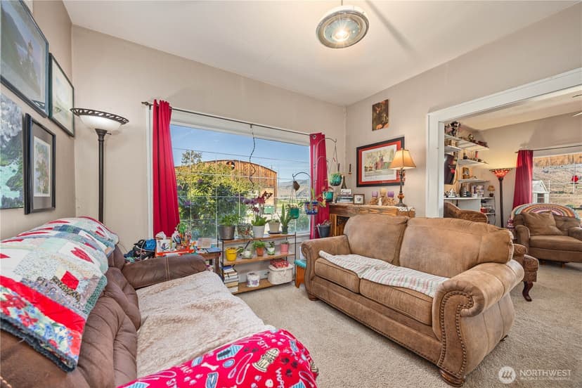 Property photo for 1281 Totem Pole Road, Manson photo 7