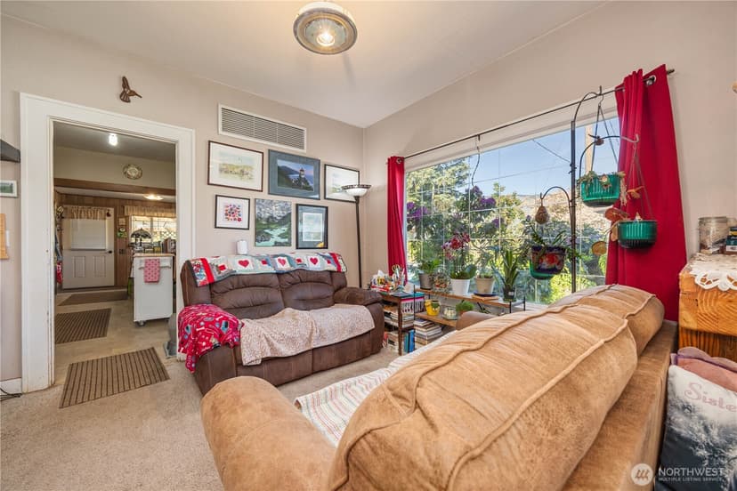 Property photo for 1281 Totem Pole Road, Manson photo 8