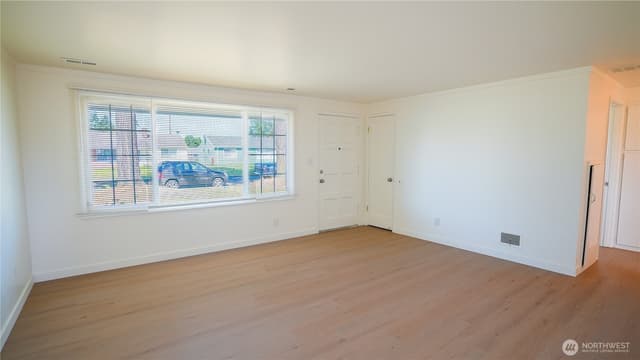Property photo for 10605 Freiday Street SW, Lakewood photo 5