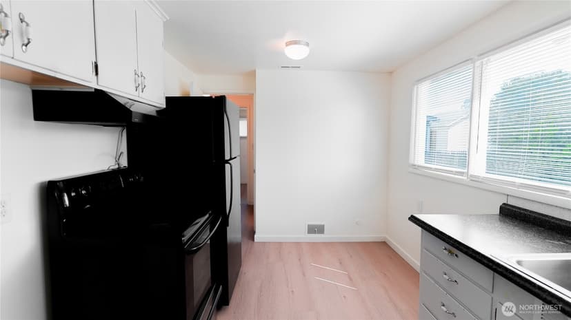 Property photo for 10605 Freiday Street SW, Lakewood photo 12