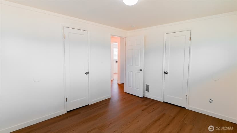 Property photo for 10605 Freiday Street SW, Lakewood photo 15
