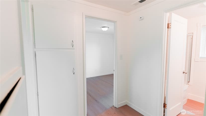 Property photo for 10605 Freiday Street SW, Lakewood photo 9