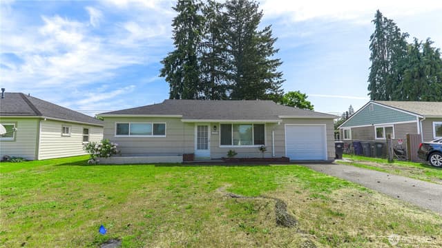 Property photo for 10605 Freiday Street SW, Lakewood photo 2