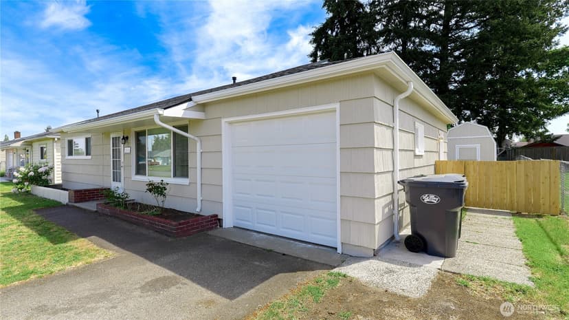 Property photo for 10605 Freiday Street SW, Lakewood photo 28