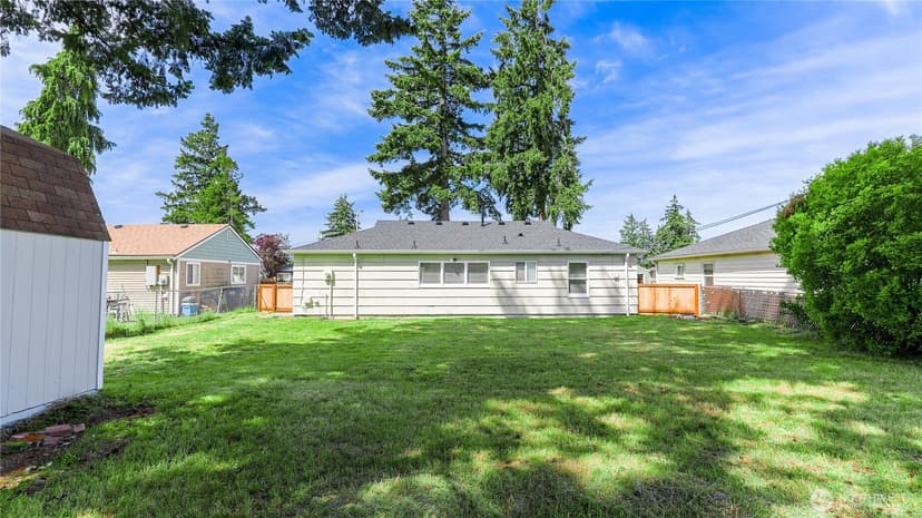 Property photo for 10605 Freiday Street SW, Lakewood photo 24
