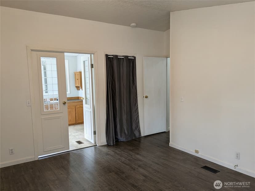 Property photo for 14206 124th Street Ct E, Puyallup photo 13