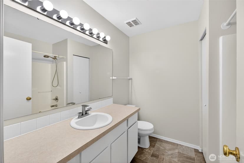 Property photo for 7418 207th Avenue E, Bonney Lake photo 16