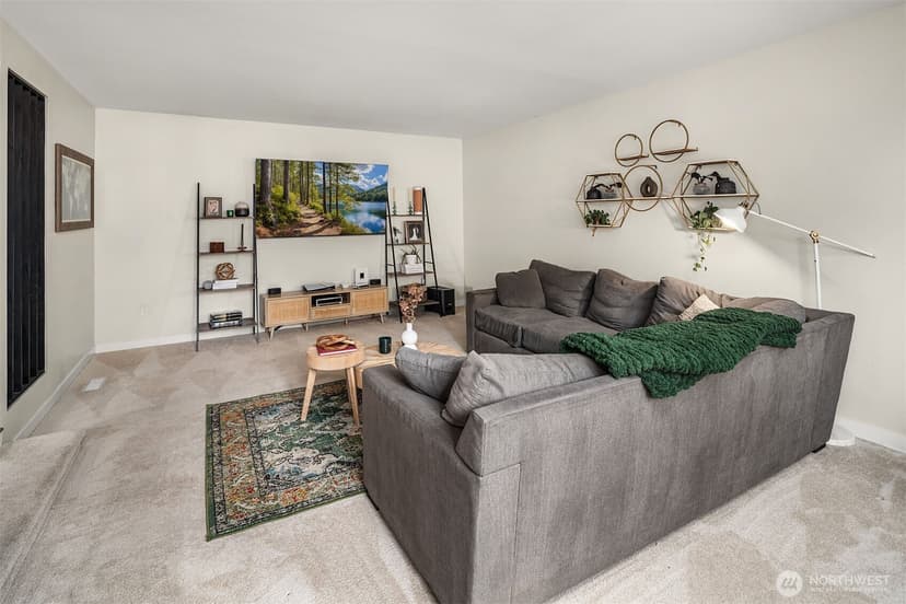 Property photo for 15632 SE 168th Street, Renton photo 4