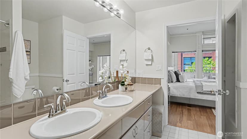 Property photo for 526 1st Avenue S #314, Seattle photo 17