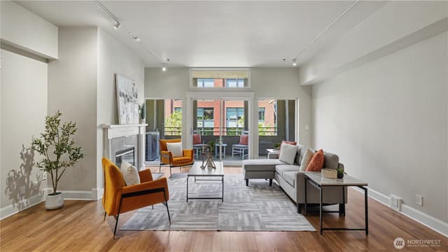 Property photo for 526 1st Avenue S #314, Seattle photo 3