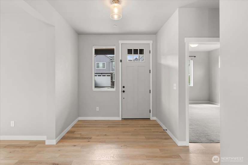Property photo for 8735 69th Street NE, Marysville photo 7