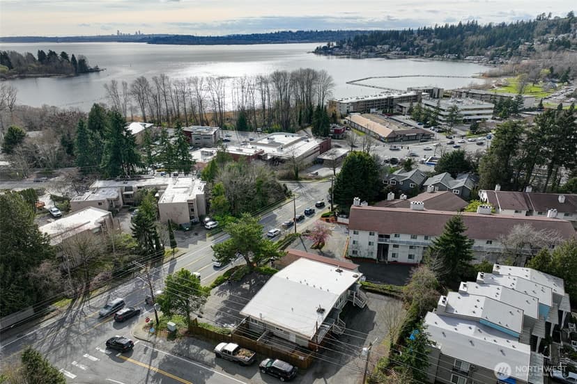 Property photo for 9840 NE 116th Street #4, Kirkland photo 2