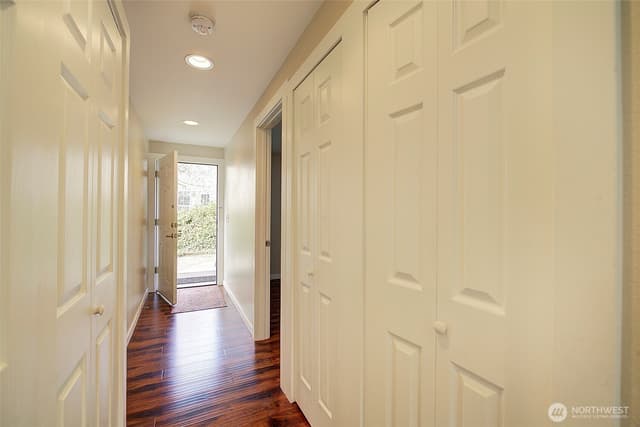 Property photo for 9840 NE 116th Street #4, Kirkland photo 3