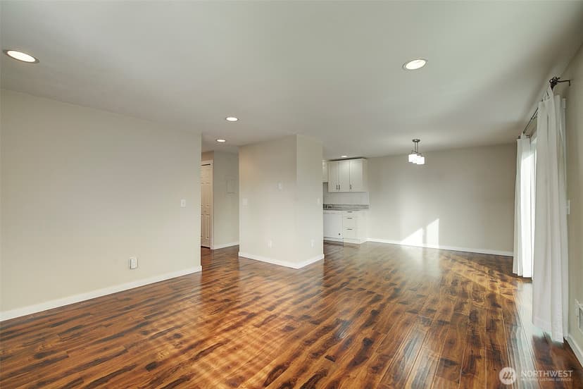 Property photo for 9840 NE 116th Street #4, Kirkland photo 10