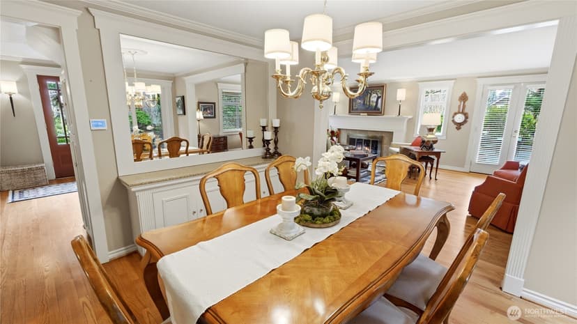 Property photo for 10506 Robin Hood Drive, Edmonds photo 7