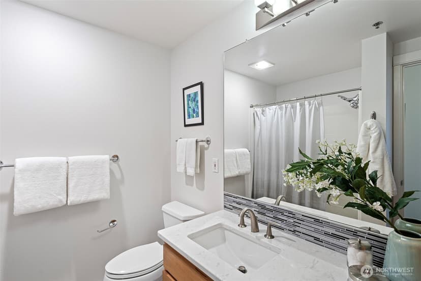 Property photo for 2801 1st Avenue #612, Seattle photo 16
