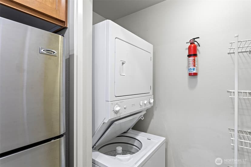 Property photo for 2801 1st Avenue #612, Seattle photo 13