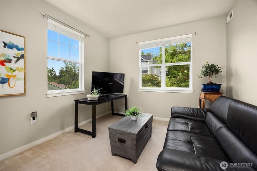 Property photo for 1601 NE Katsura Street #103, Issaquah photo 11