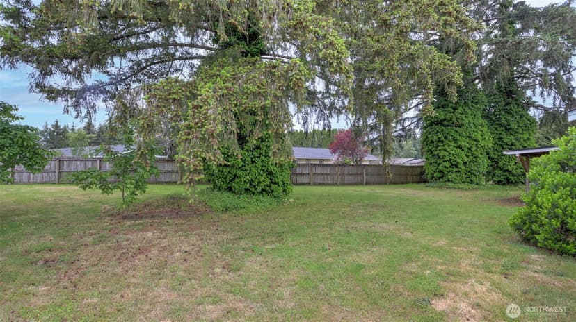 Property photo for 13920 10th Avenue E, Tacoma photo 21
