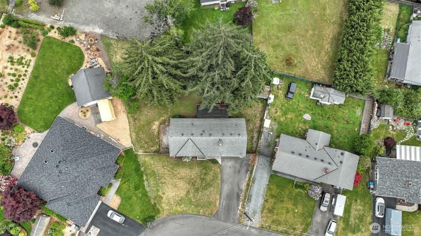 Property photo for 13920 10th Avenue E, Tacoma photo 23