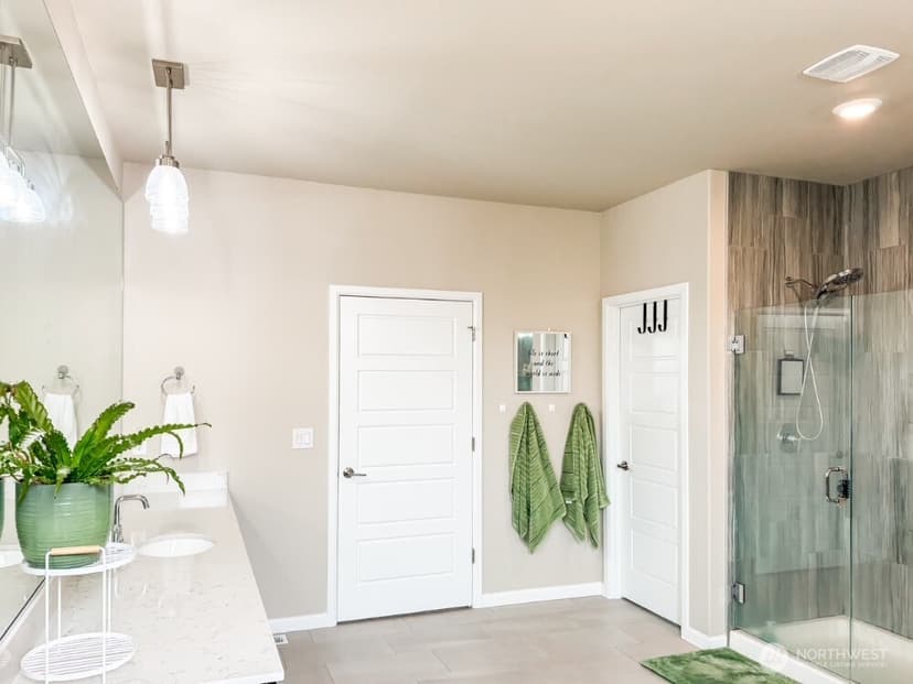 Property photo for 32938 Ash Avenue SE, Black Diamond photo 17