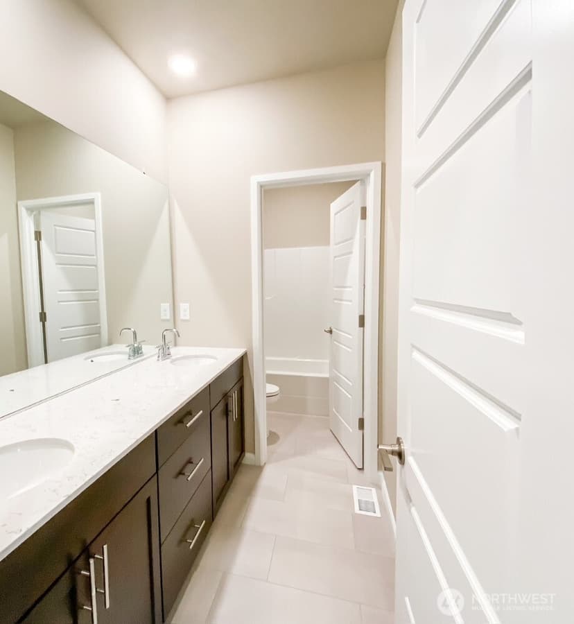 Property photo for 32938 Ash Avenue SE, Black Diamond photo 22