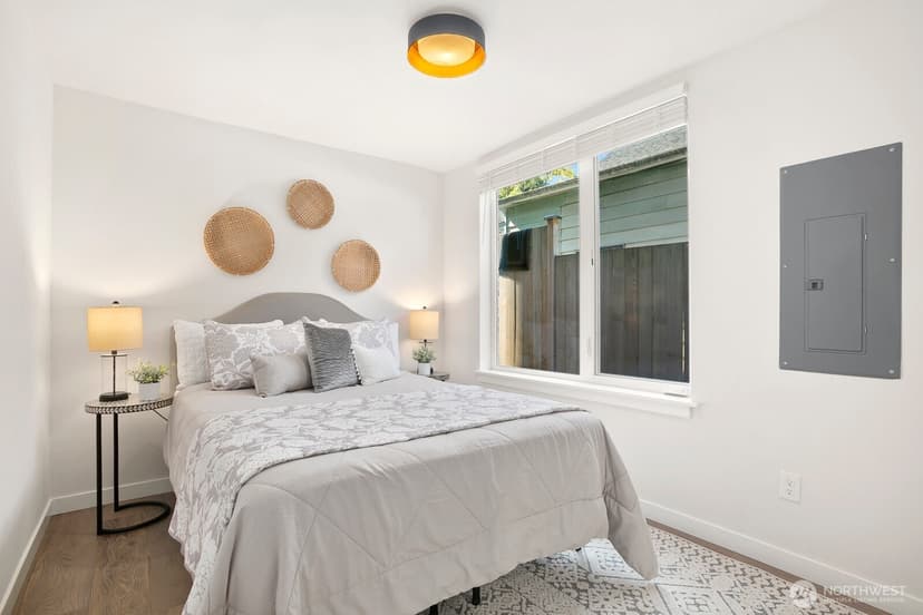 Property photo for 1523 B 17th Avenue S, Seattle photo 9