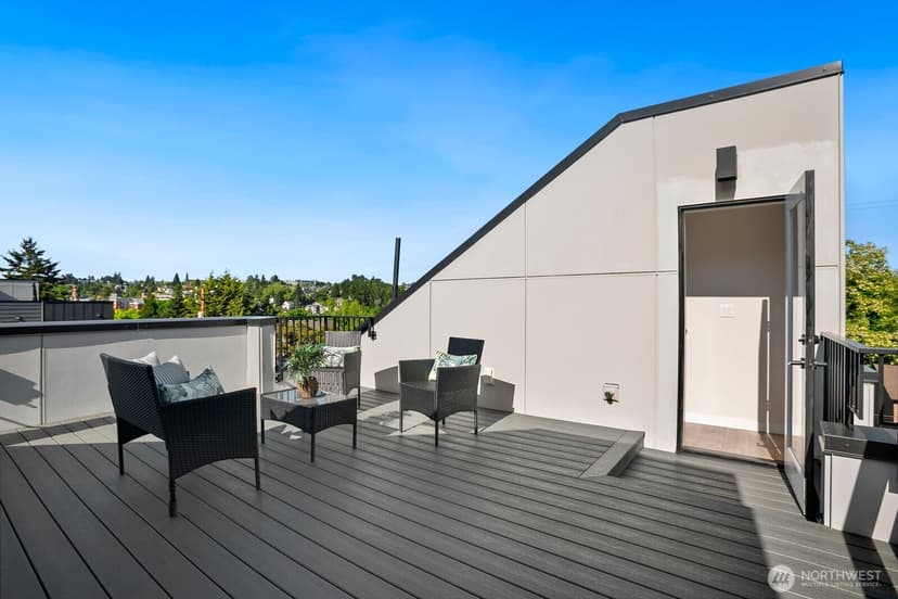 Property photo for 1523 B 17th Avenue S, Seattle photo 14