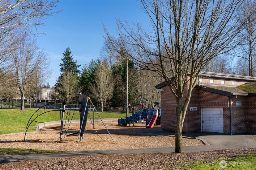 Property photo for 1820 330th Street S #D, Federal Way photo 27