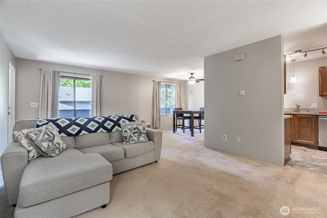 Property photo for 1820 330th Street S #D, Federal Way photo 5