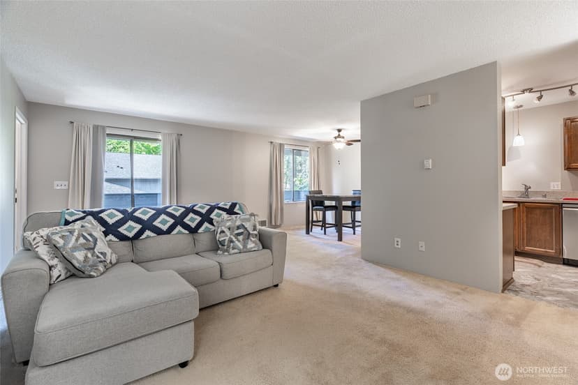 Property photo for 1820 330th Street S #D, Federal Way photo 5