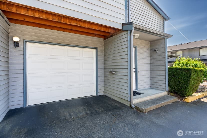 Property photo for 1820 330th Street S #D, Federal Way photo 20