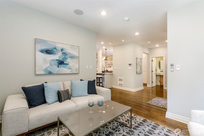 Property photo for 206 NW 143rd Street, Seattle photo 4