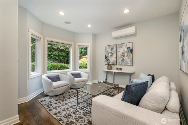 Property photo for 206 NW 143rd Street, Seattle photo 3