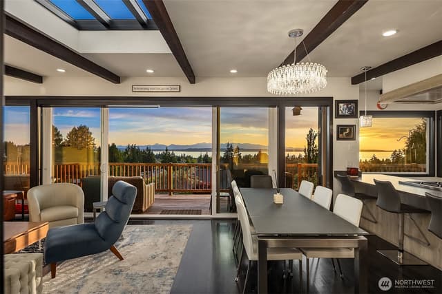 Property photo for 1116 Vista Place, Edmonds photo 2