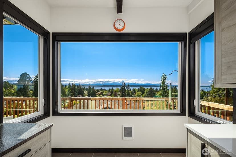 Property photo for 1116 Vista Place, Edmonds photo 7